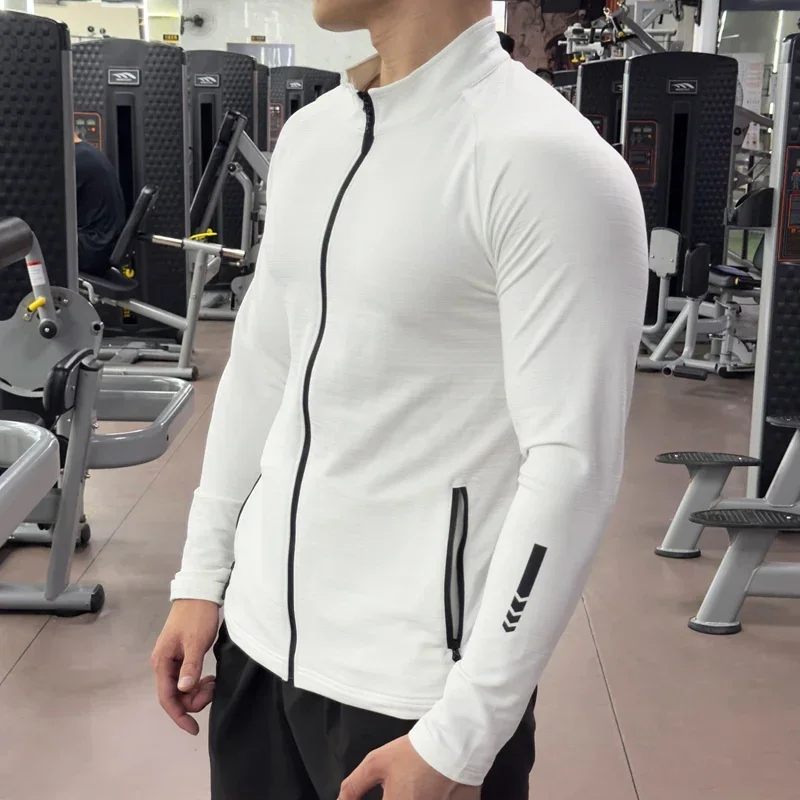 เสื้อแจ็กเก็ตรัดรูปสำหรับออกกำ - Outdoor Sport Jacket Men บทวิจารณ์และราคา