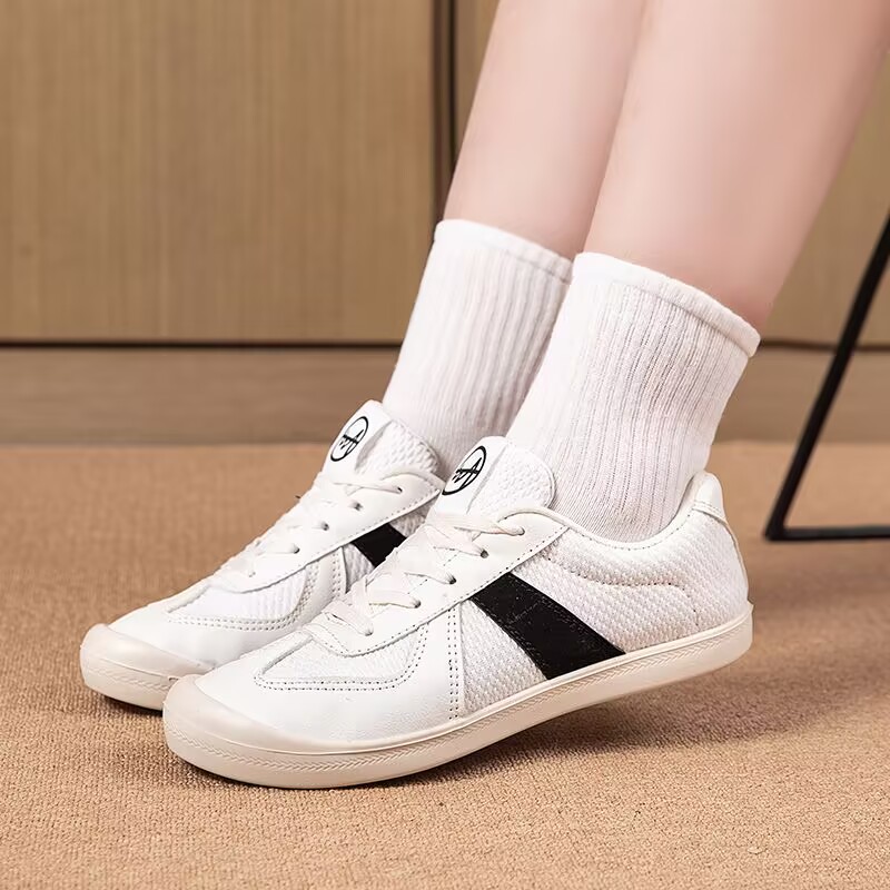 รองเท้ากีฬาผู้หญิง รองเท้าลำลอ - Outdoor Sports Shoes บทวิจารณ์และราคา